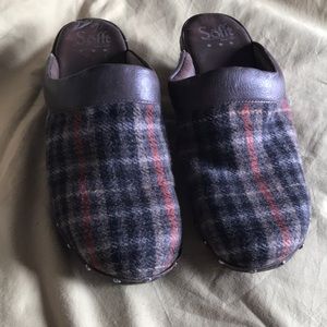 Sz 8 1/2 9 SOFFT wool leather clogs Tarton